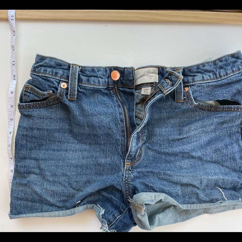 Universal Thread - Jean short - Picture 3 of 4